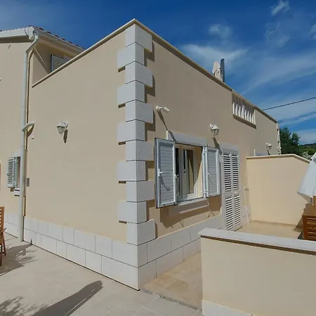 Stellaris * Maslinica