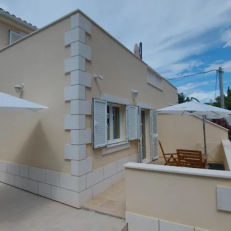 Апартаменты Stellaris