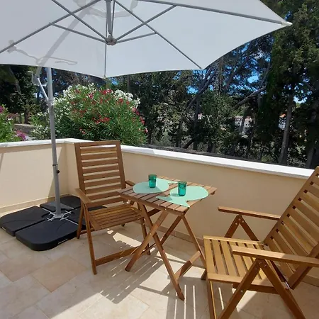 Апартаменты Stellaris