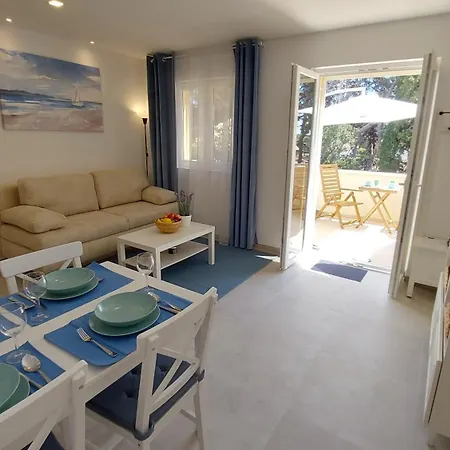 Stellaris Апартаменты *