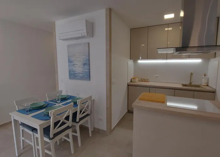 Stellaris Apartment Maslinica